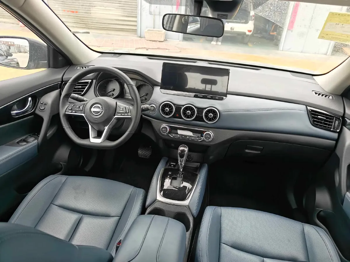 2025 Nissan X-Trail 2.0L 151HP L4 CVT,autocango,china used car exporter,china ev exporter,chinese used car exporter,chinese used ev exporter