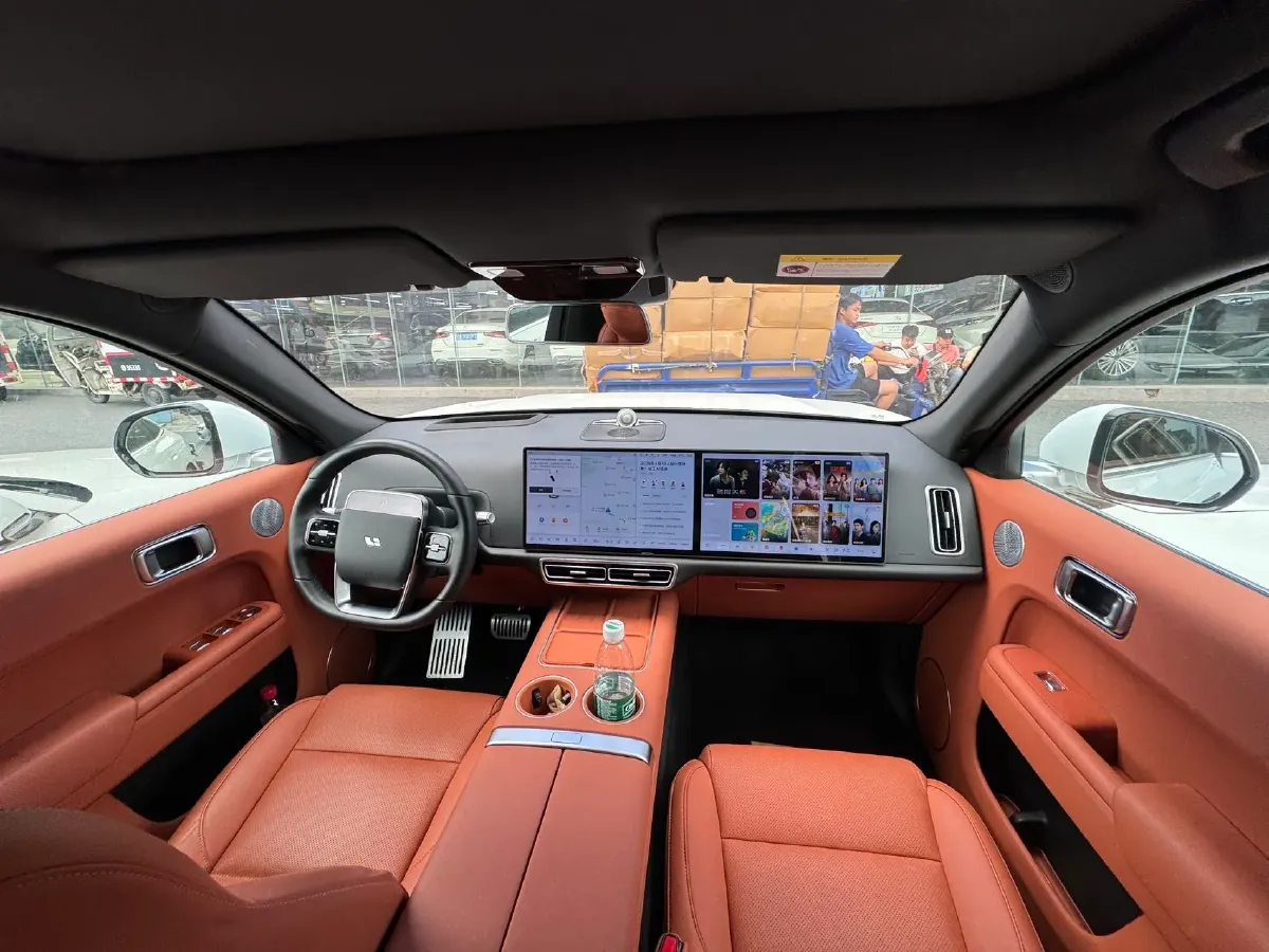 2024 Li L8 Range Extended 154HP REEV 42.8KWH,autocango,china used car exporter,china ev exporter,chinese used car exporter,chinese used ev exporter