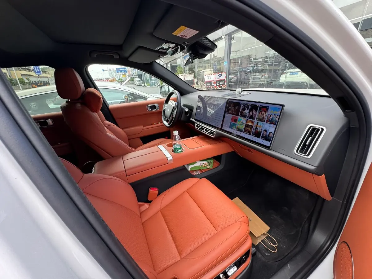 2024 Li L8 Range Extended 154HP REEV 42.8KWH,autocango,china used car exporter,china ev exporter,chinese used car exporter,chinese used ev exporter