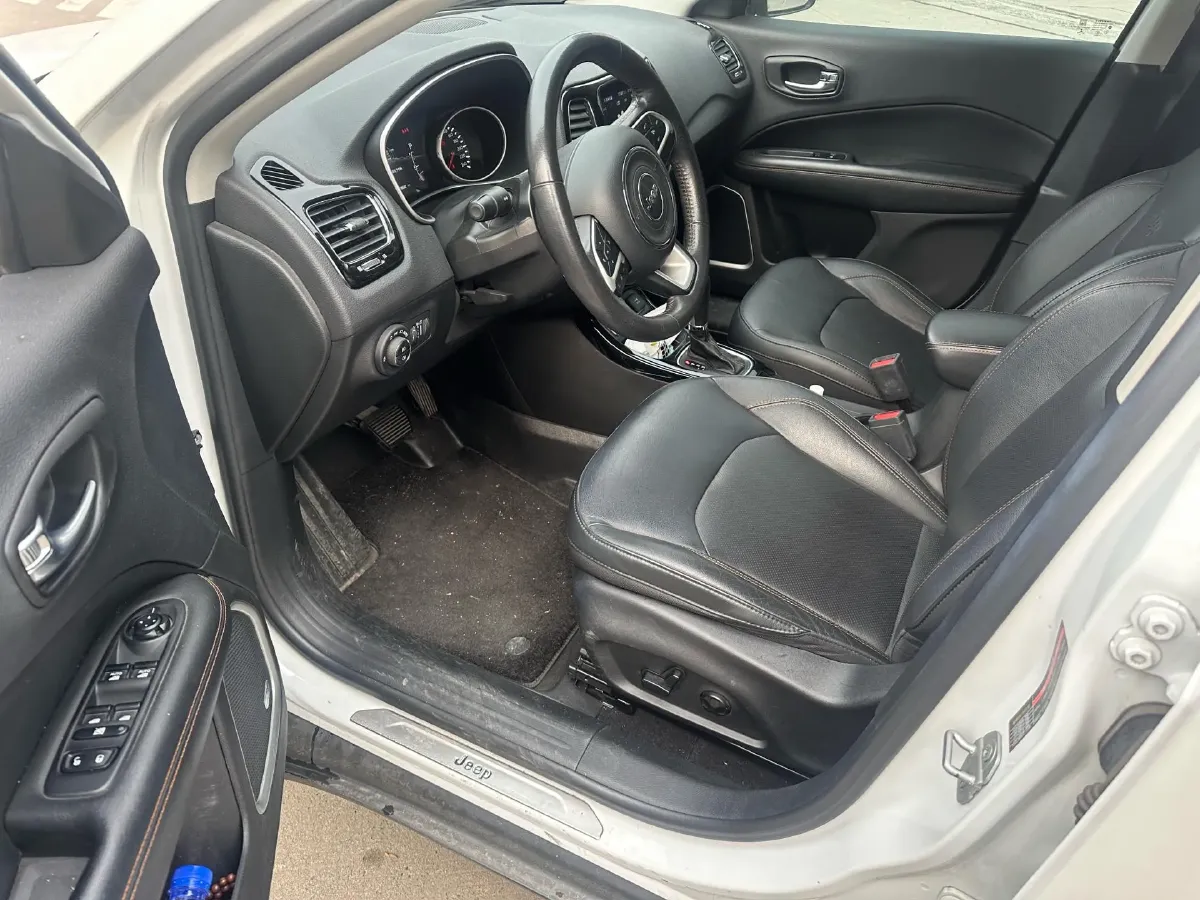 2019 Jeep Compass 1.3T 173HP L4 7DCT,autocango,china used car exporter,china ev exporter,chinese used car exporter,chinese used ev exporter