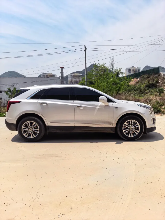 2021 Cadillac XT5 2.0T 237HP L4 9AT,autocango,china used car exporter,china ev exporter,chinese used car exporter,chinese used ev exporter