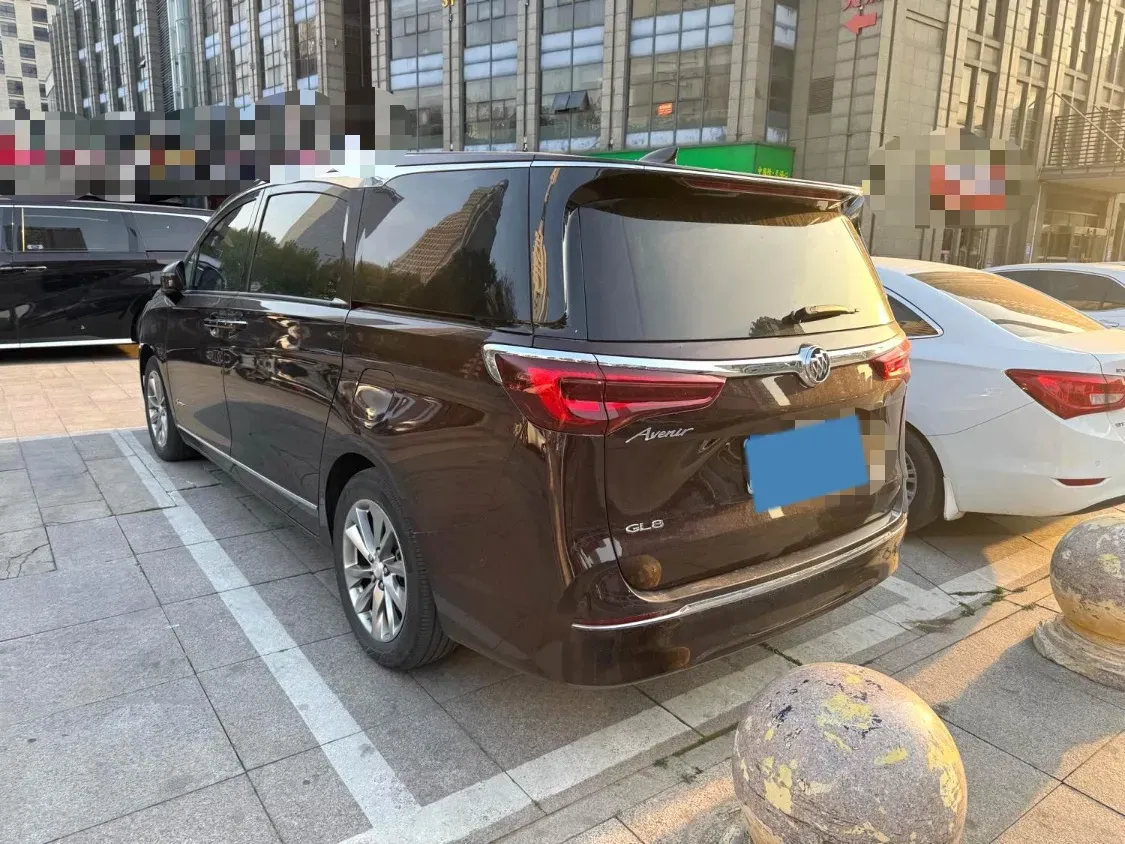 2022 Buick GL8 2.0T 237HP L4 9AT,autocango,china used car exporter,china ev exporter,chinese used car exporter,chinese used ev exporter