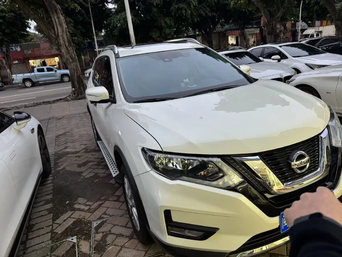 2023 Nissan X-Trail 2.0L 151HP L4 CVT,autocango,china used car exporter,china ev exporter,chinese used car exporter,chinese used ev exporter