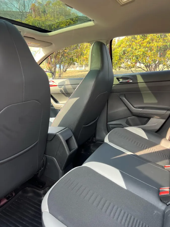 2019 Volkswagen Polo 1.5L 113HP L4 6AT,autocango,china used car exporter,china ev exporter,chinese used car exporter,chinese used ev exporter