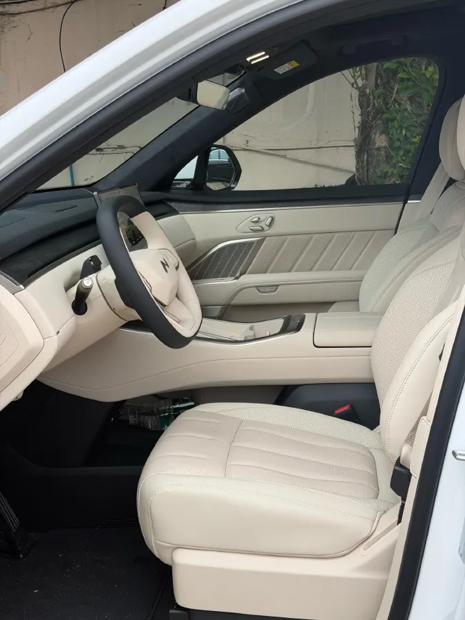 2025 ONVO L90 BEV,autocango,china used car exporter,china ev exporter,chinese used car exporter,chinese used ev exporter