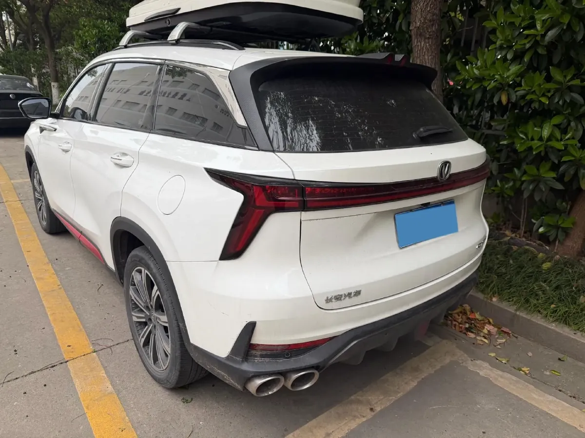 2022 ChangAn CS75 Plus 2.0T 233HP L4 8AT,autocango,china used car exporter,china ev exporter,chinese used car exporter,chinese used ev exporter