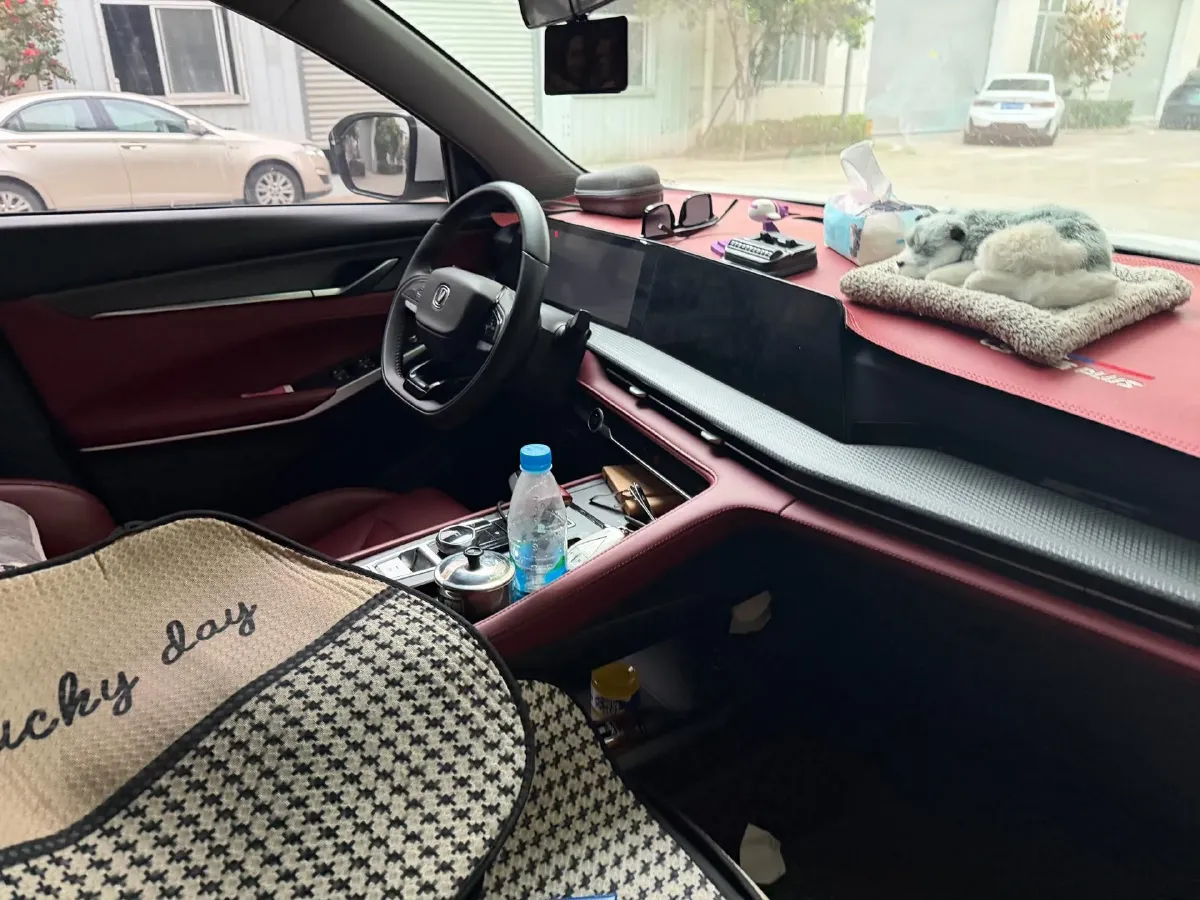 2022 ChangAn CS75 Plus 2.0T 233HP L4 8AT,autocango,china used car exporter,china ev exporter,chinese used car exporter,chinese used ev exporter