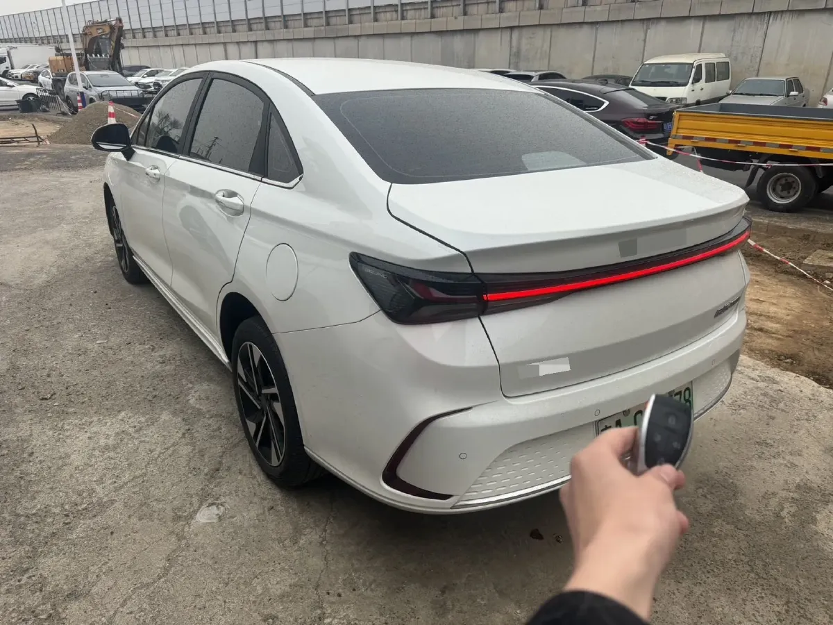 2023 BeiJing Auto EU5 Plus BEV 60.7KWH,autocango,china used car exporter,china ev exporter,chinese used car exporter,chinese used ev exporter