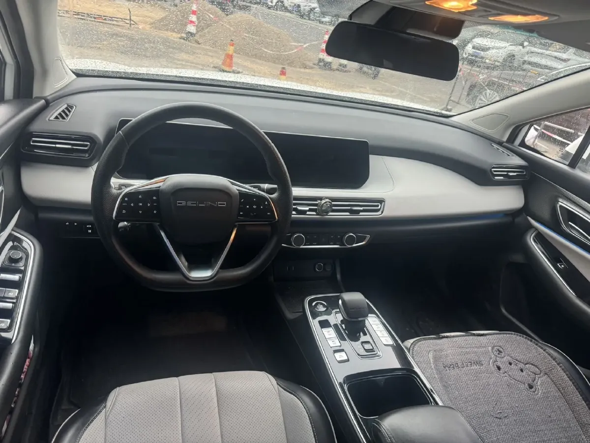 2023 BeiJing Auto EU5 Plus BEV 60.7KWH,autocango,china used car exporter,china ev exporter,chinese used car exporter,chinese used ev exporter