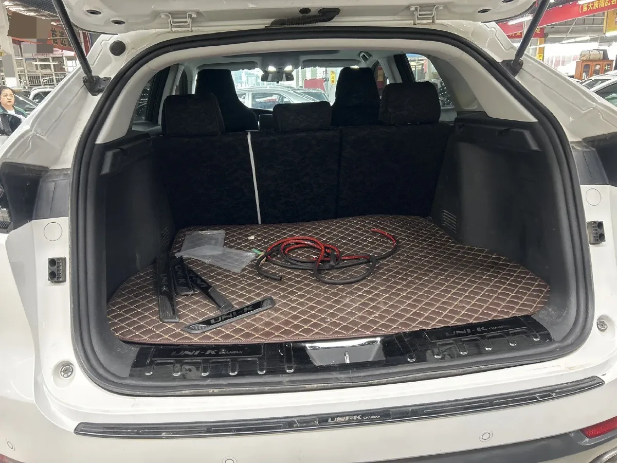 2021 ChangAn UNI-K 2.0T 233HP L4 8AT,autocango,china used car exporter,china ev exporter,chinese used car exporter,chinese used ev exporter