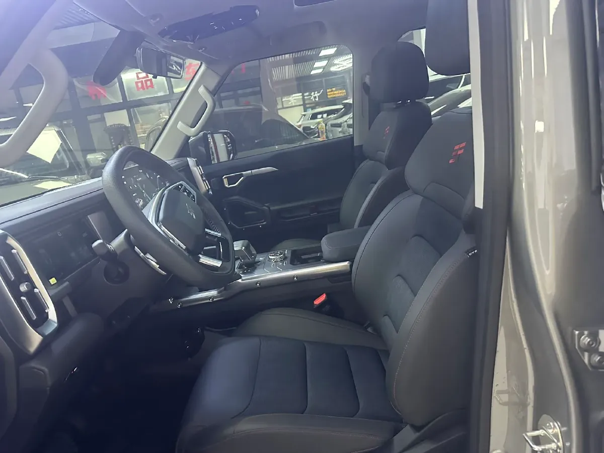 2023 Jetour Traveller 1.5T 184HP L4 7DCT,autocango,china used car exporter,china ev exporter,chinese used car exporter,chinese used ev exporter