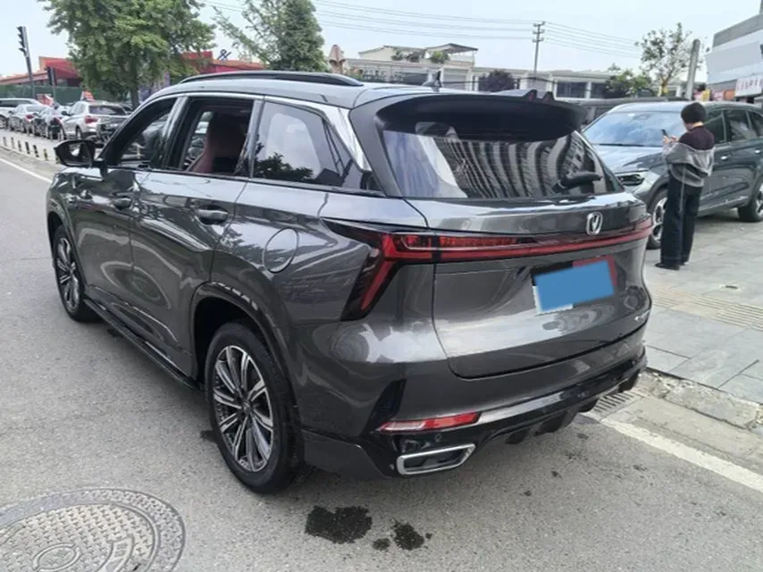 2023 ChangAn CS75 Plus 1.5T 188HP L4 8AT,autocango,china used car exporter,china ev exporter,chinese used car exporter,chinese used ev exporter