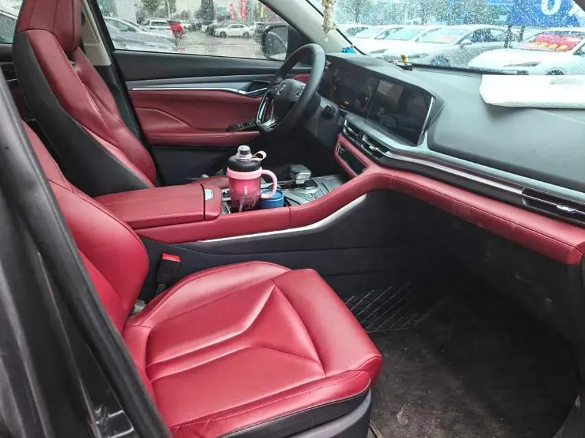 2022 ChangAn CS75 Plus 2.0T 233HP L4 8AT,autocango,china used car exporter,china ev exporter,chinese used car exporter,chinese used ev exporter