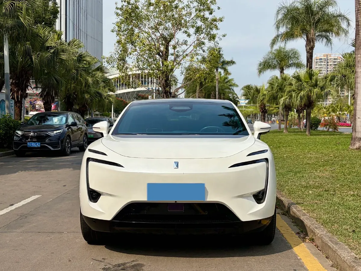 2022 Avatr 11 BEV 90.38KWH,autocango,china used car exporter,china ev exporter,chinese used car exporter,chinese used ev exporter