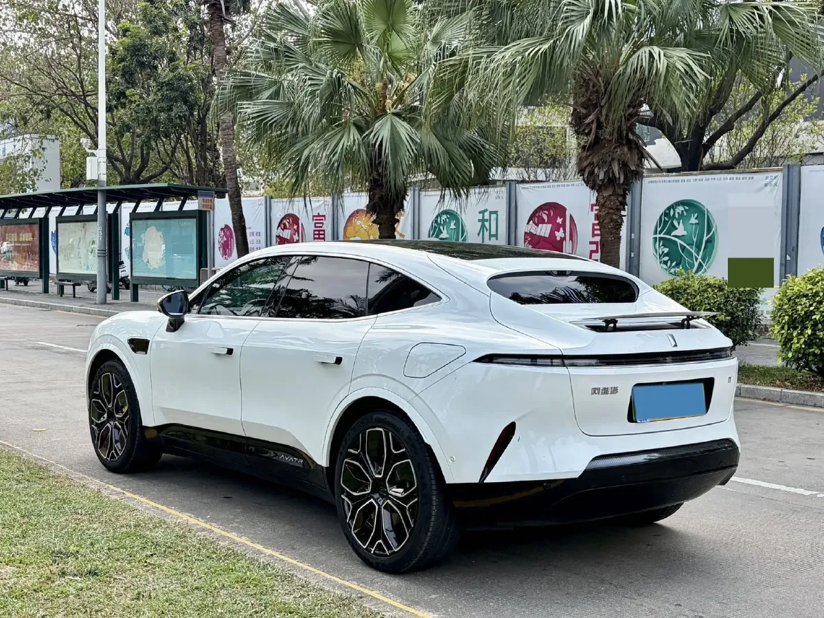 2022 Avatr 11 BEV 90.38KWH,autocango,china used car exporter,china ev exporter,chinese used car exporter,chinese used ev exporter