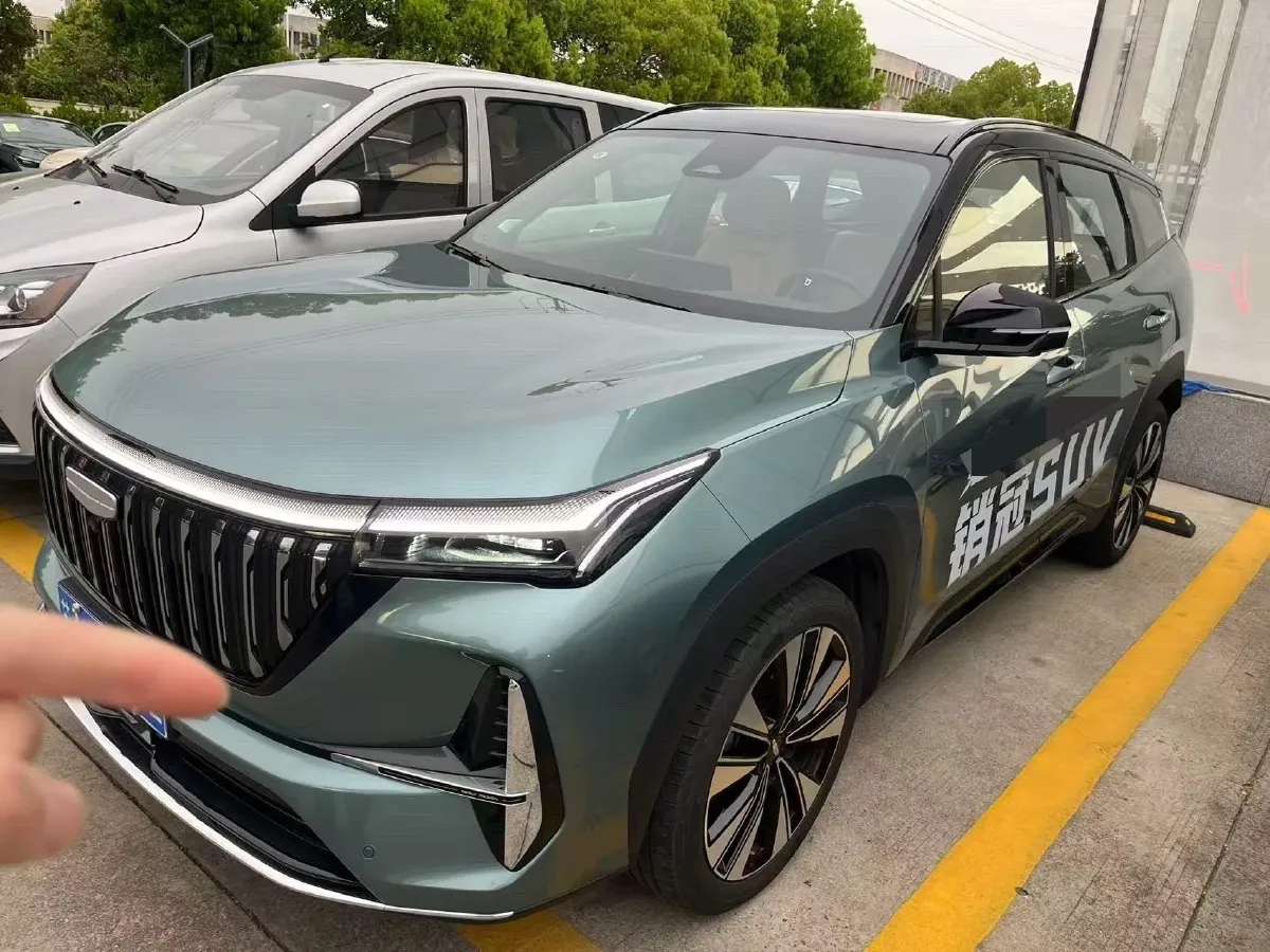 2025 Geely StarRay 1.5T 181HP L4 7DCT,autocango,china used car exporter,china ev exporter,chinese used car exporter,chinese used ev exporter