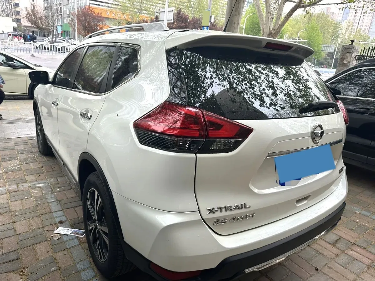 2021 Nissan X-Trail 2.5L 181HP L4 CVT,autocango,china used car exporter,china ev exporter,chinese used car exporter,chinese used ev exporter