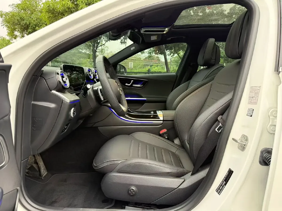 2024 Mercedes-Benz C Class 1.5T 204HP L4 9AT,autocango,china used car exporter,china ev exporter,chinese used car exporter,chinese used ev exporter