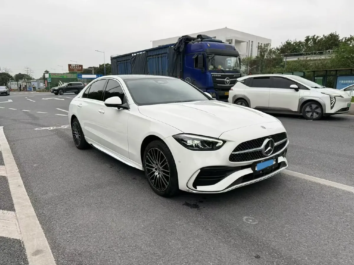 2024 Mercedes-Benz C Class 1.5T 204HP L4 9AT,autocango,china used car exporter,china ev exporter,chinese used car exporter,chinese used ev exporter