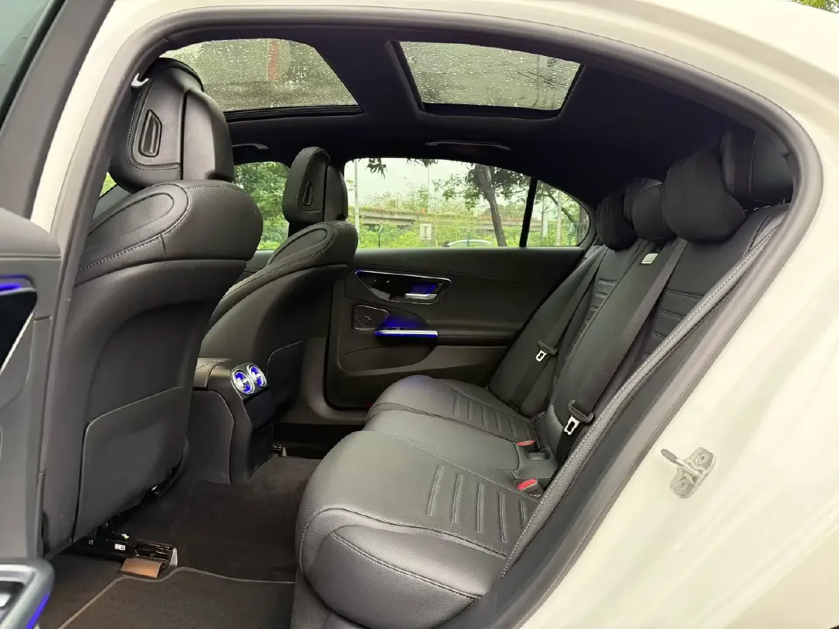 2024 Mercedes-Benz C Class 1.5T 204HP L4 9AT,autocango,china used car exporter,china ev exporter,chinese used car exporter,chinese used ev exporter