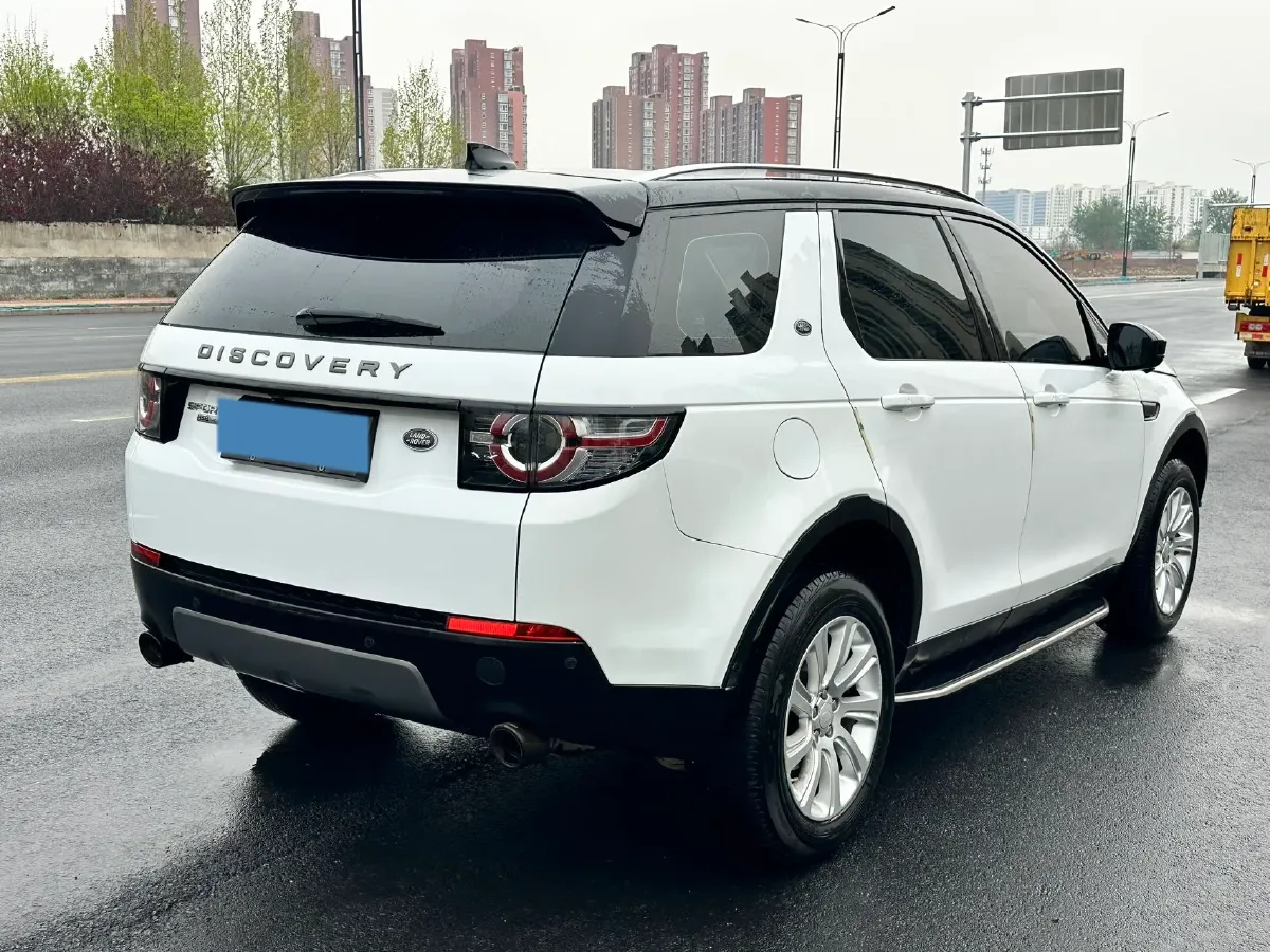 2018 Land Rover Discovery Sport 2.0T 241HP L4 9AT,autocango,china used car exporter,china ev exporter,chinese used car exporter,chinese used ev exporter