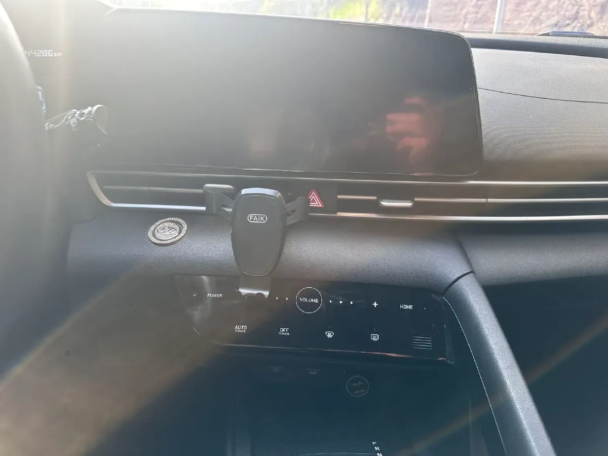 2021 Hyundai Elantra 1.5L 115HP L4 CVT,autocango,china used car exporter,china ev exporter,chinese used car exporter,chinese used ev exporter