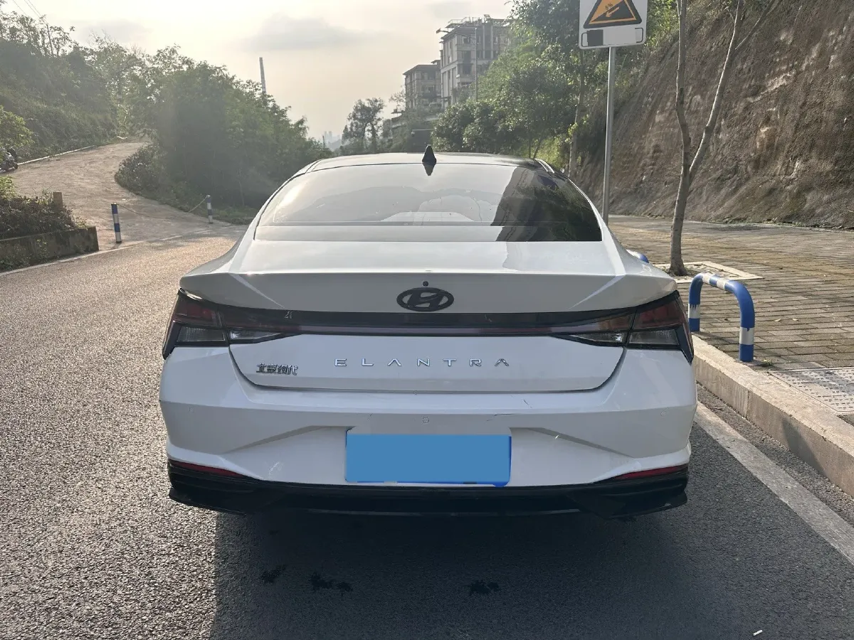 2021 Hyundai Elantra 1.5L 115HP L4 CVT,autocango,china used car exporter,china ev exporter,chinese used car exporter,chinese used ev exporter