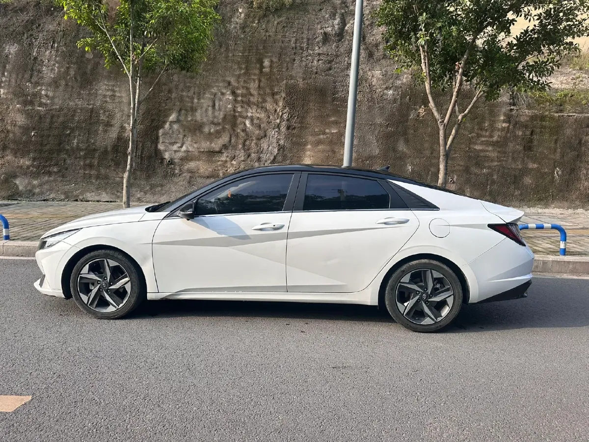 2021 Hyundai Elantra 1.5L 115HP L4 CVT,autocango,china used car exporter,china ev exporter,chinese used car exporter,chinese used ev exporter