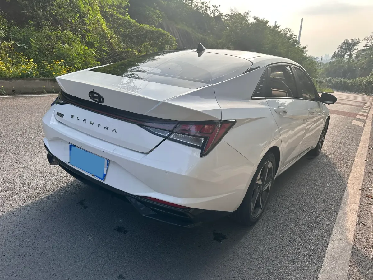 2021 Hyundai Elantra 1.5L 115HP L4 CVT,autocango,china used car exporter,china ev exporter,chinese used car exporter,chinese used ev exporter