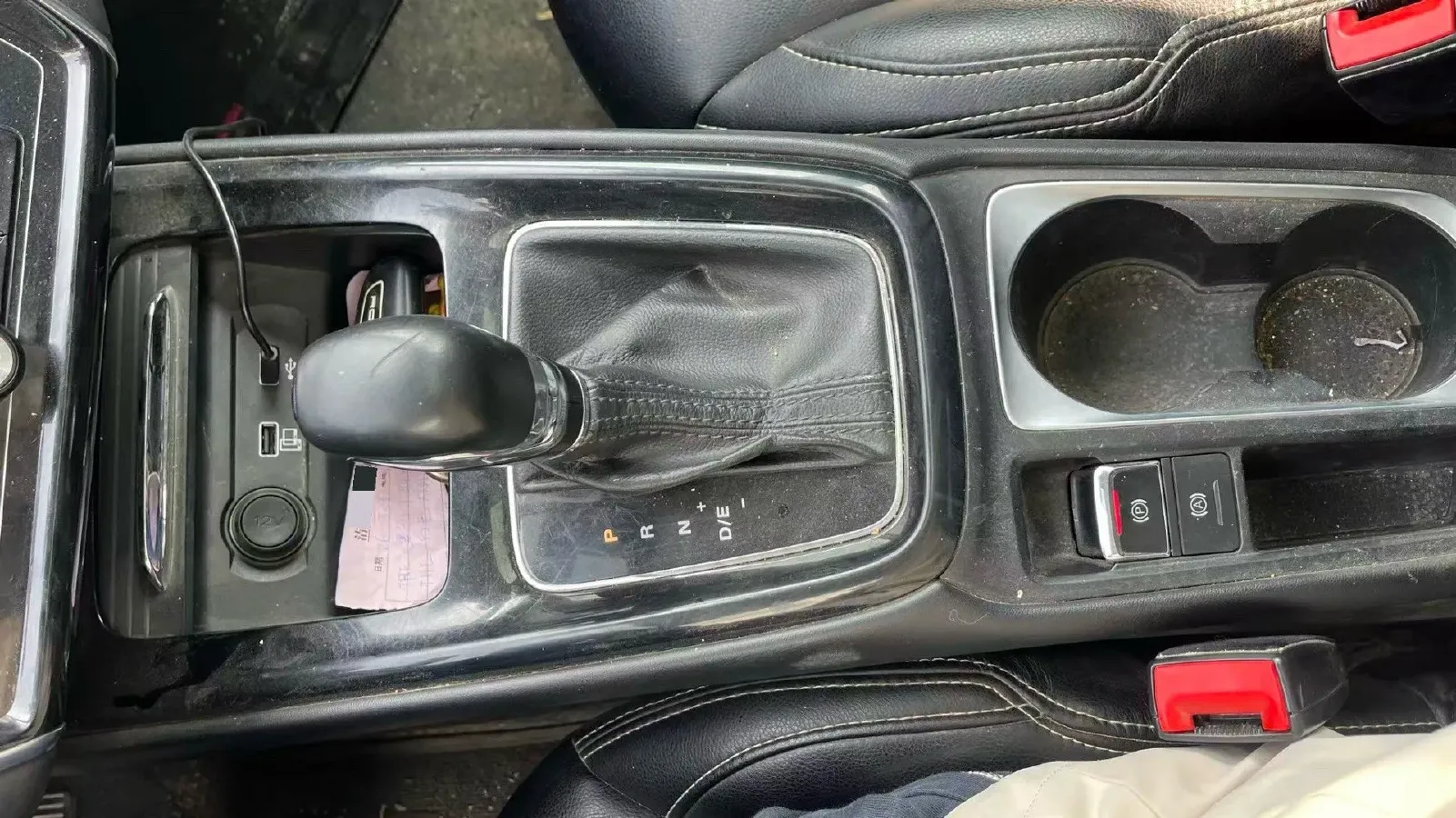 2020 Roewe i5 1.5L 120HP L4 CVT,autocango,china used car exporter,china ev exporter,chinese used car exporter,chinese used ev exporter