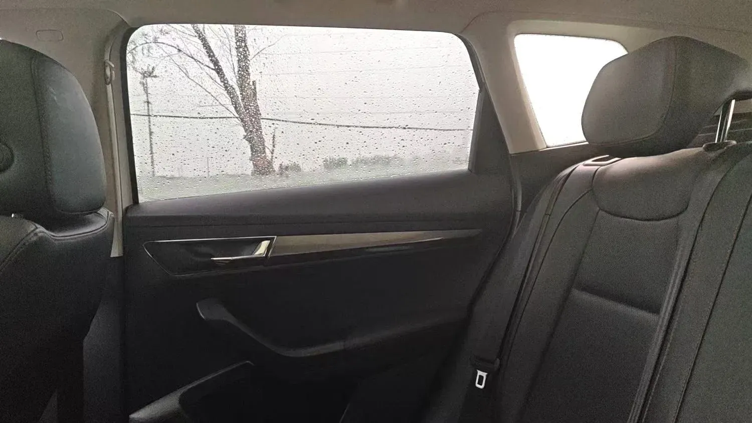 2022 Skoda Karoq 1.4T 150HP L4 7DCT,autocango,china used car exporter,china ev exporter,chinese used car exporter,chinese used ev exporter