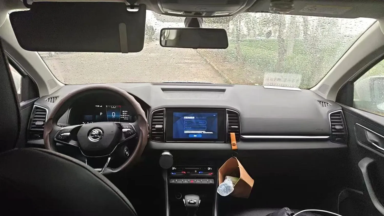 2022 Skoda Karoq 1.4T 150HP L4 7DCT,autocango,china used car exporter,china ev exporter,chinese used car exporter,chinese used ev exporter