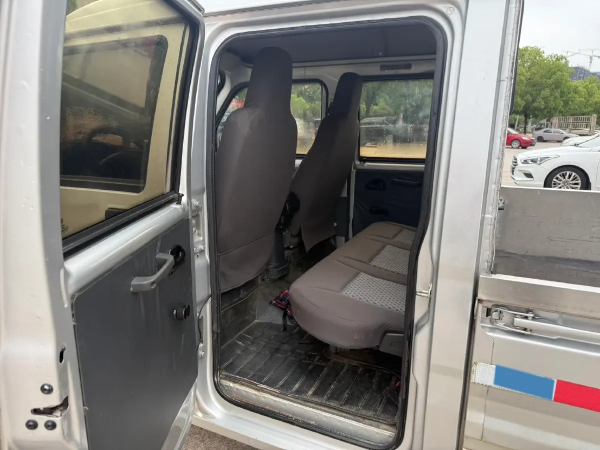 2020 WuLing ZhiGuang Mini Truck 1.2L 76HP L4 5MT,autocango,china used car exporter,china ev exporter,chinese used car exporter,chinese used ev exporter