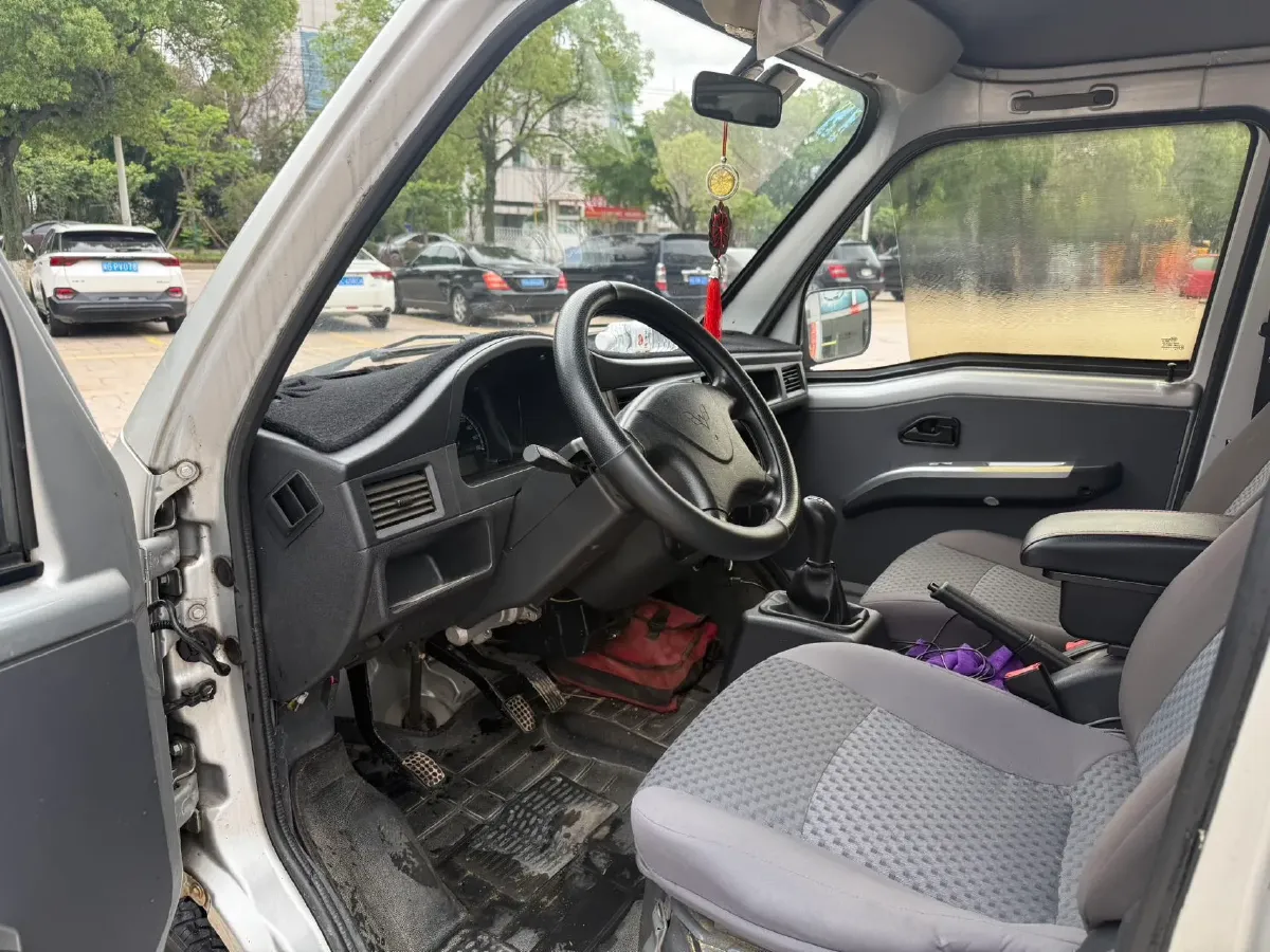 2020 WuLing ZhiGuang Mini Truck 1.2L 76HP L4 5MT,autocango,china used car exporter,china ev exporter,chinese used car exporter,chinese used ev exporter