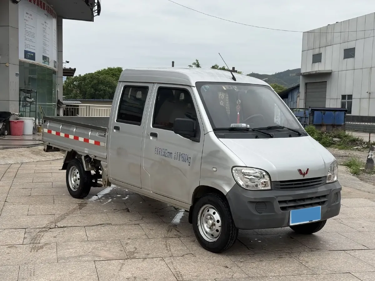 2020 WuLing ZhiGuang Mini Truck 1.2L 76HP L4 5MT,autocango,china used car exporter,china ev exporter,chinese used car exporter,chinese used ev exporter