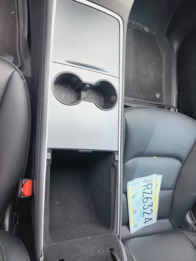 2021 MINI COUNTRYMAN 1.5T 136HP L3 8AT,autocango,china used car exporter,china ev exporter,chinese used car exporter,chinese used ev exporter