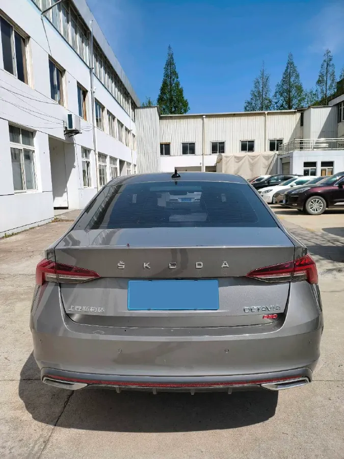 2022 Skoda Octavia 1.4T 150HP L4 7DCT,autocango,china used car exporter,china ev exporter,chinese used car exporter,chinese used ev exporter
