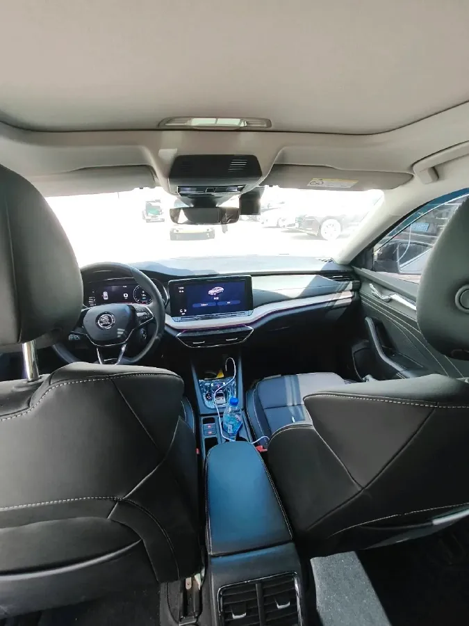 2022 Skoda Octavia 1.4T 150HP L4 7DCT,autocango,china used car exporter,china ev exporter,chinese used car exporter,chinese used ev exporter