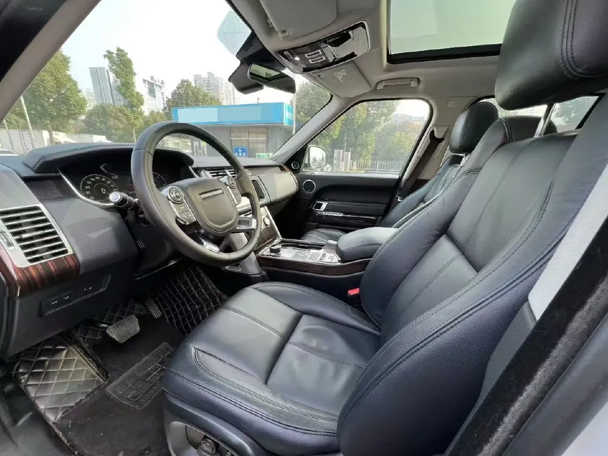 2016 Land Rover Range Rover Evoque 2.0T 241HP L4 9AT,autocango,china used car exporter,china ev exporter,chinese used car exporter,chinese used ev exporter