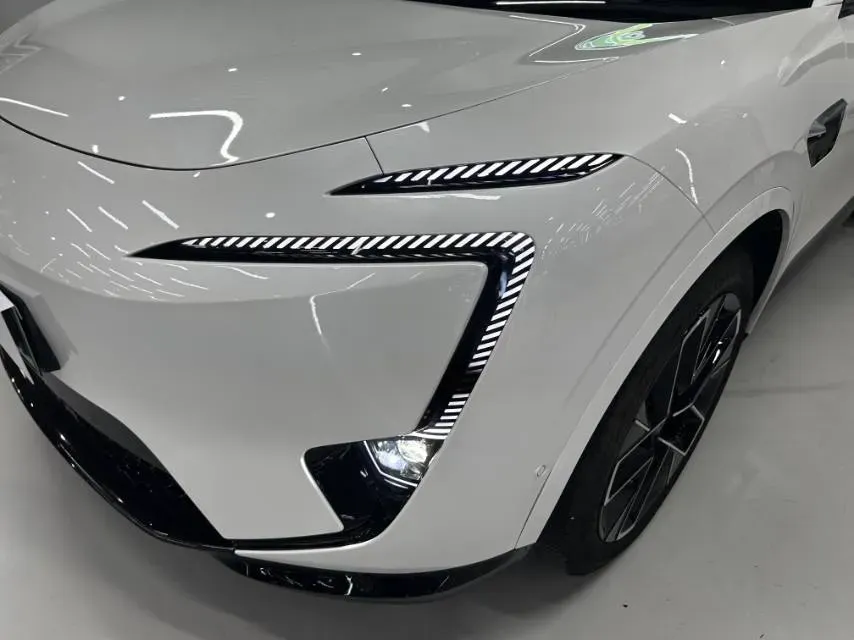 2025 Avatr 11 1.5T 156HP L4 REEV,autocango,china used car exporter,china ev exporter,chinese used car exporter,chinese used ev exporter