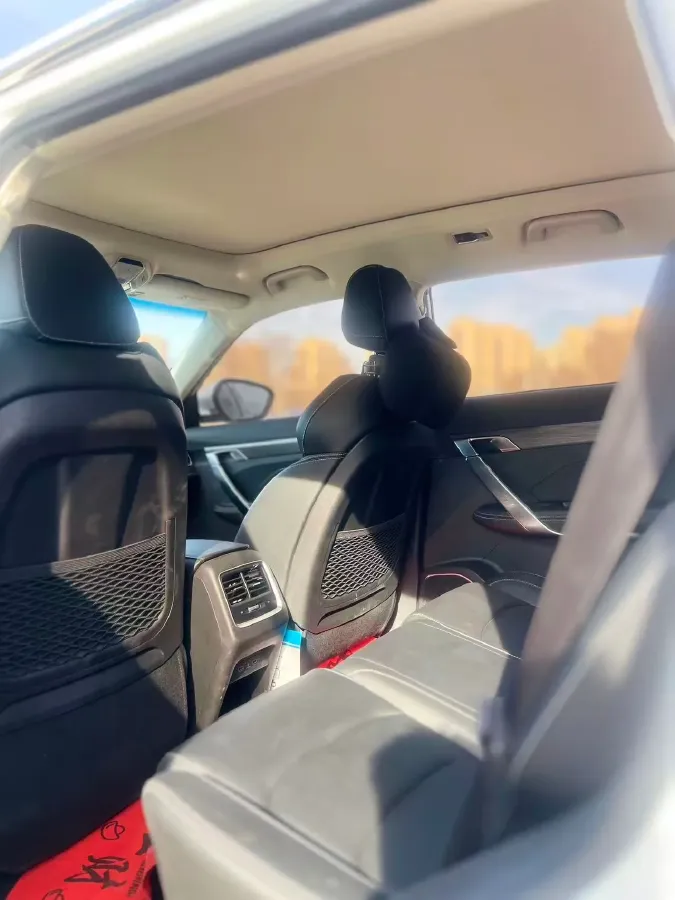 2021 Geely Azkarra 1.8T 184HP L4 7DCT,autocango,china used car exporter,china ev exporter,chinese used car exporter,chinese used ev exporter