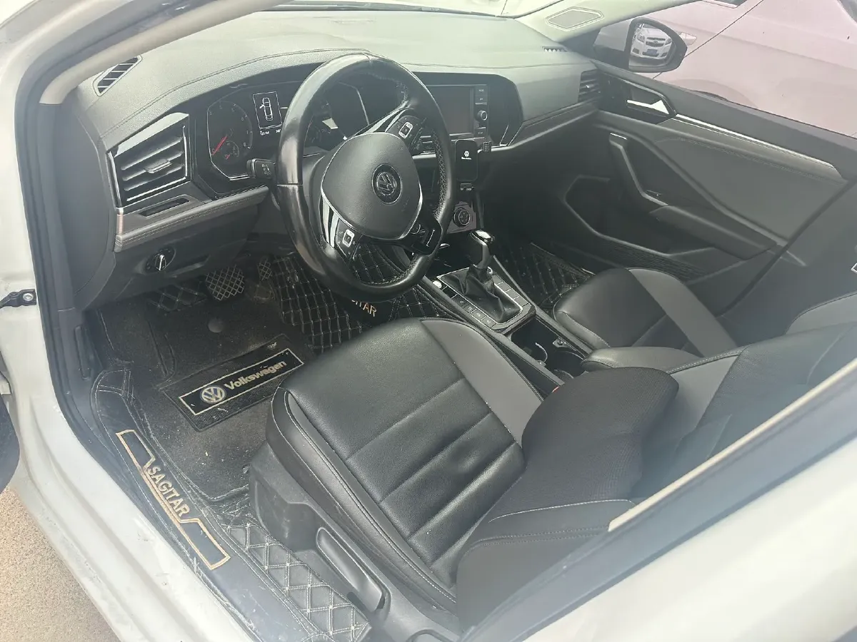 2019 Jeep Renegade 1.3T 173HP L4 7DCT,autocango,china used car exporter,china ev exporter,chinese used car exporter,chinese used ev exporter