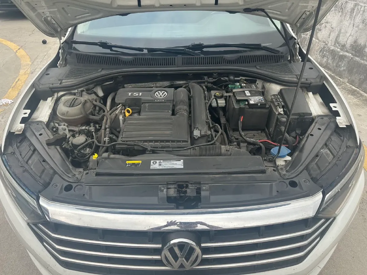 2019 Jeep Renegade 1.3T 173HP L4 7DCT,autocango,china used car exporter,china ev exporter,chinese used car exporter,chinese used ev exporter