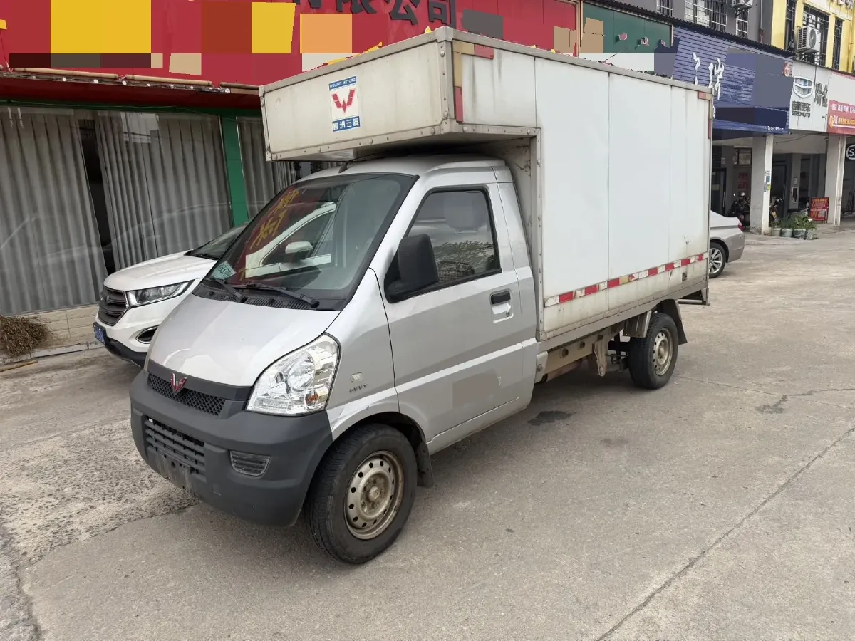 2015 WuLing RongGuang V 1.5L 112HP L4 5MT,autocango,china used car exporter,china ev exporter,chinese used car exporter,chinese used ev exporter