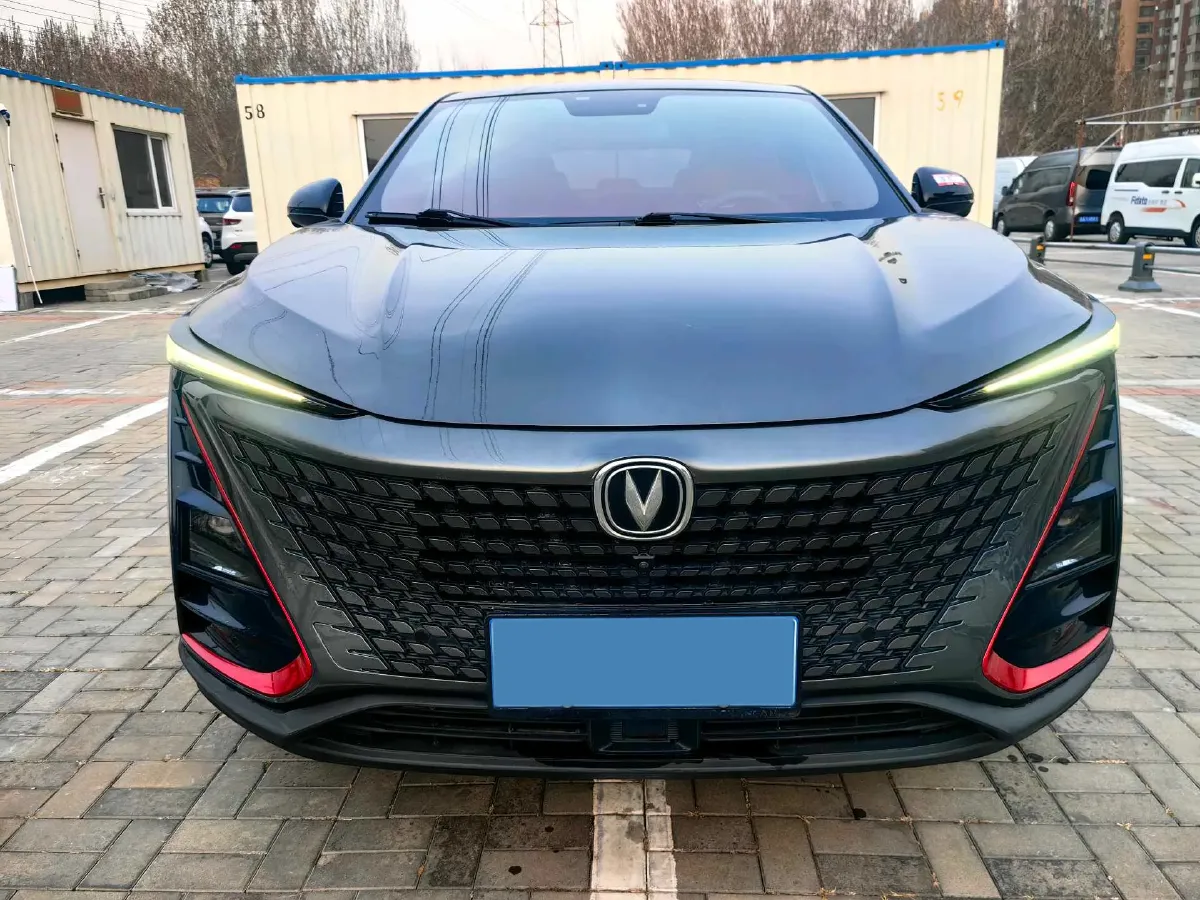 2020 ChangAn UNI-T 1.5T 180HP L4 7DCT,autocango,china used car exporter,china ev exporter,chinese used car exporter,chinese used ev exporter