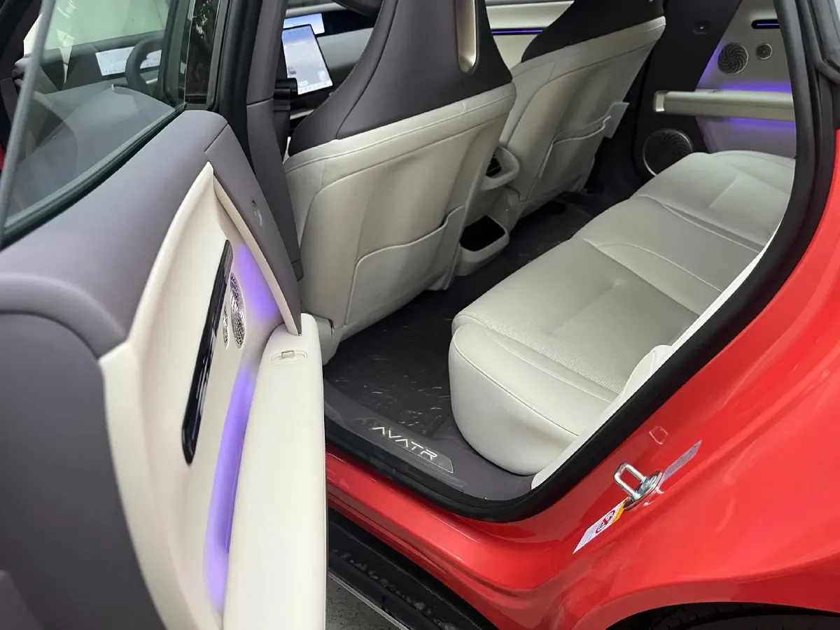 2025 Avatr 06 REEV 156HP REEV,autocango,china used car exporter,china ev exporter,chinese used car exporter,chinese used ev exporter