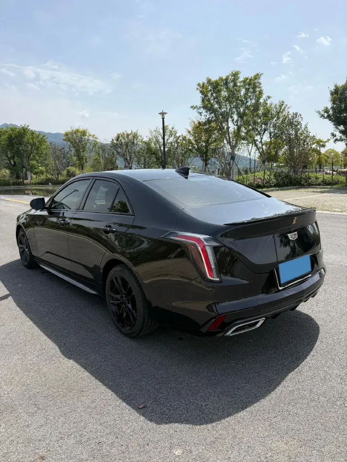 2021 Cadillac CT4 2.0T 237HP L4 8AT,autocango,china used car exporter,china ev exporter,chinese used car exporter,chinese used ev exporter
