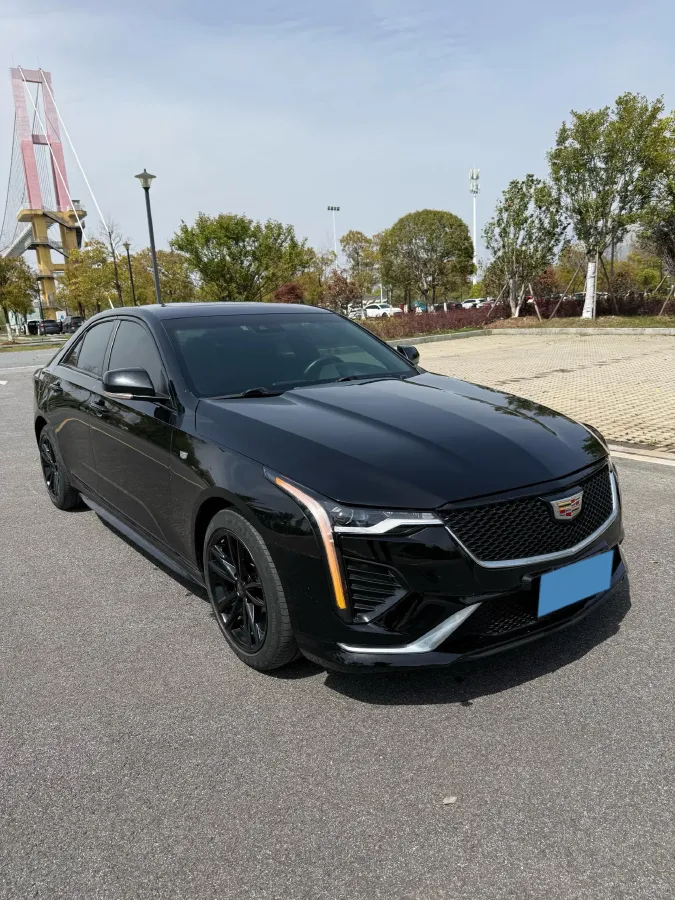 2021 Cadillac CT4 2.0T 237HP L4 8AT,autocango,china used car exporter,china ev exporter,chinese used car exporter,chinese used ev exporter