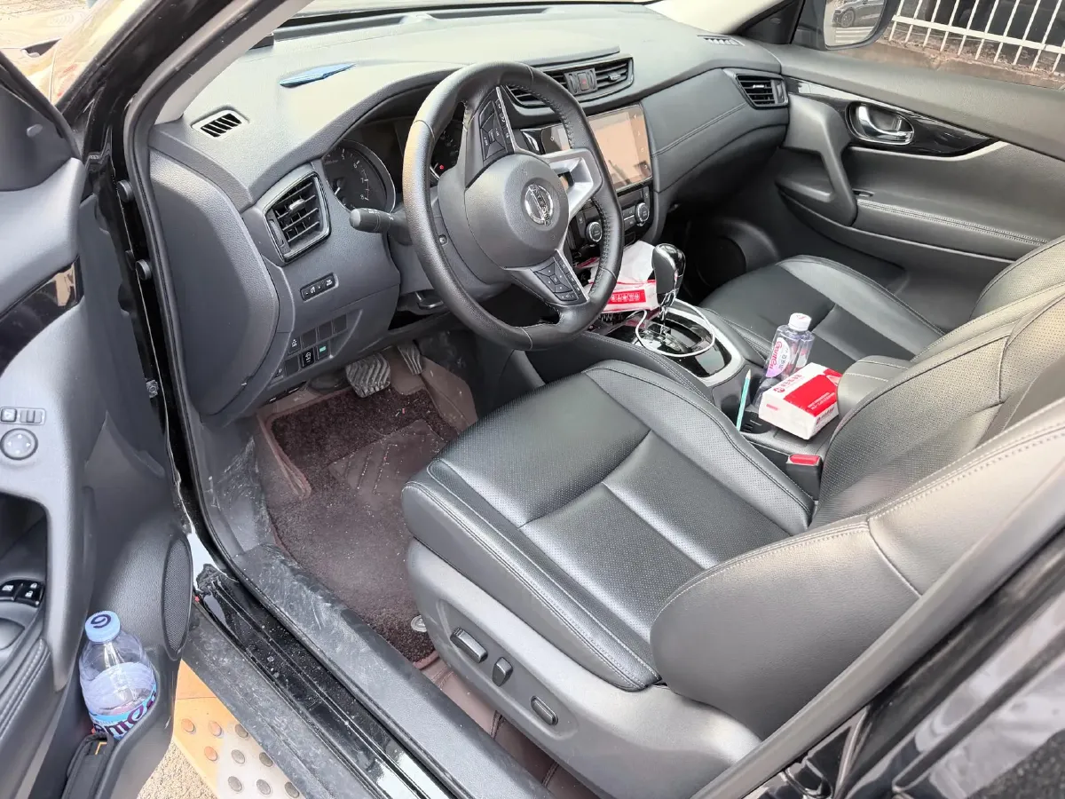 2023 Nissan X-Trail 2.0L 151HP L4 CVT,autocango,china used car exporter,china ev exporter,chinese used car exporter,chinese used ev exporter