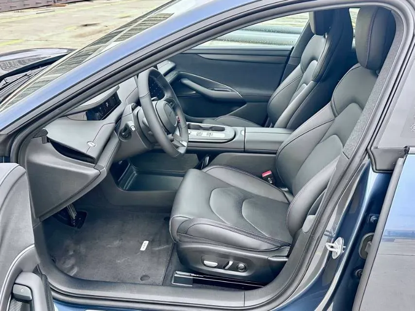 2024 MI SU7 BEV 73.6KWH,autocango,china used car exporter,china ev exporter,chinese used car exporter,chinese used ev exporter